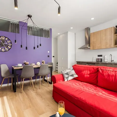 Trio Apartment